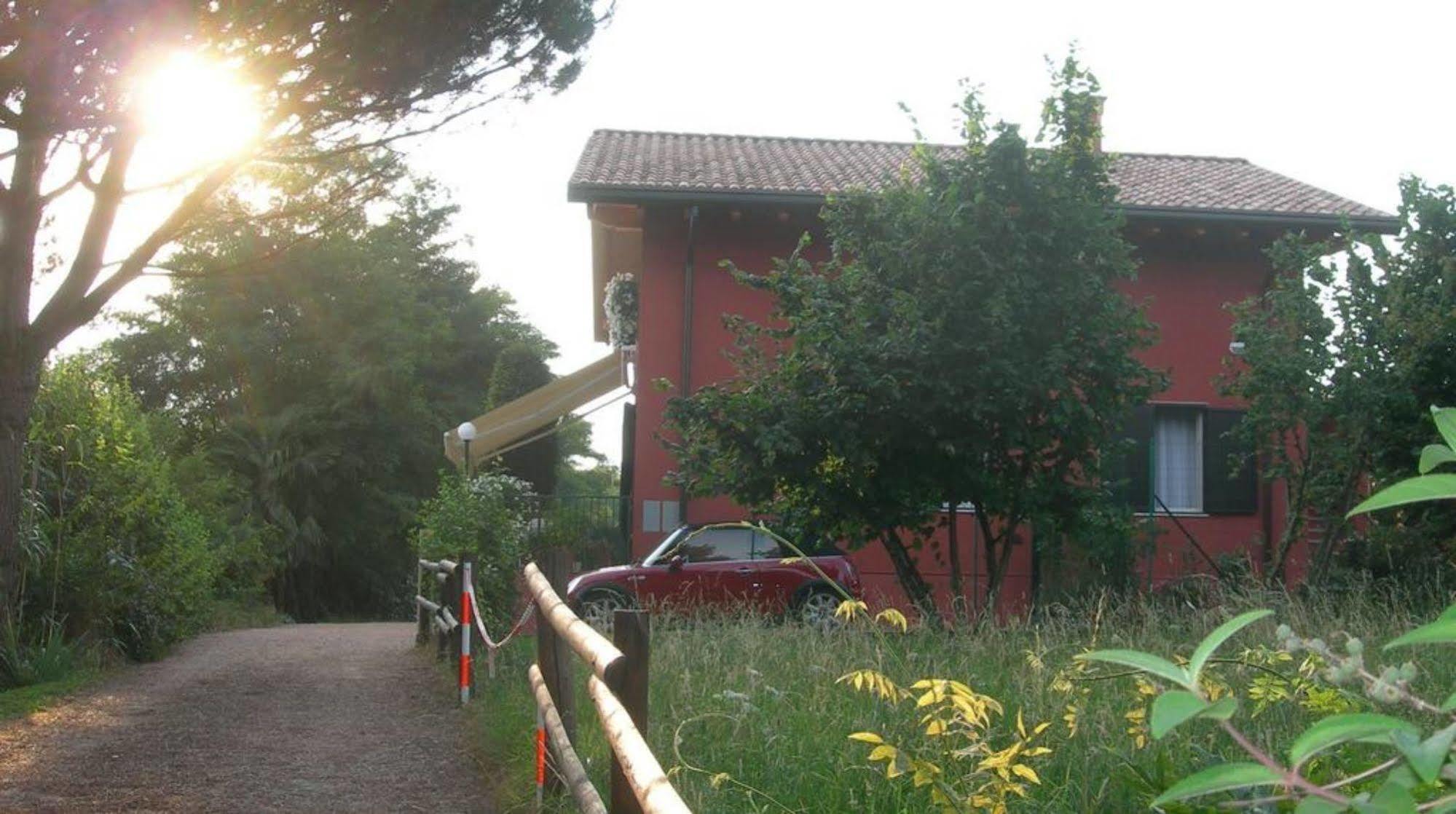 La Collina Since 2008 No Smoking B&B Varese Kültér fotó